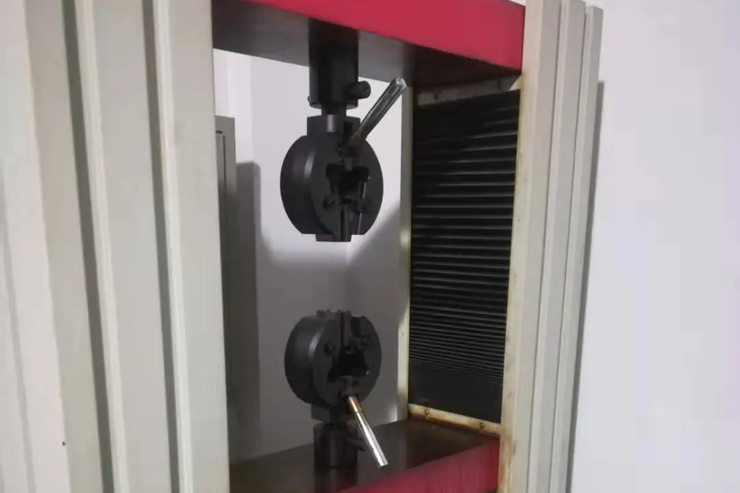 Universal testing machine